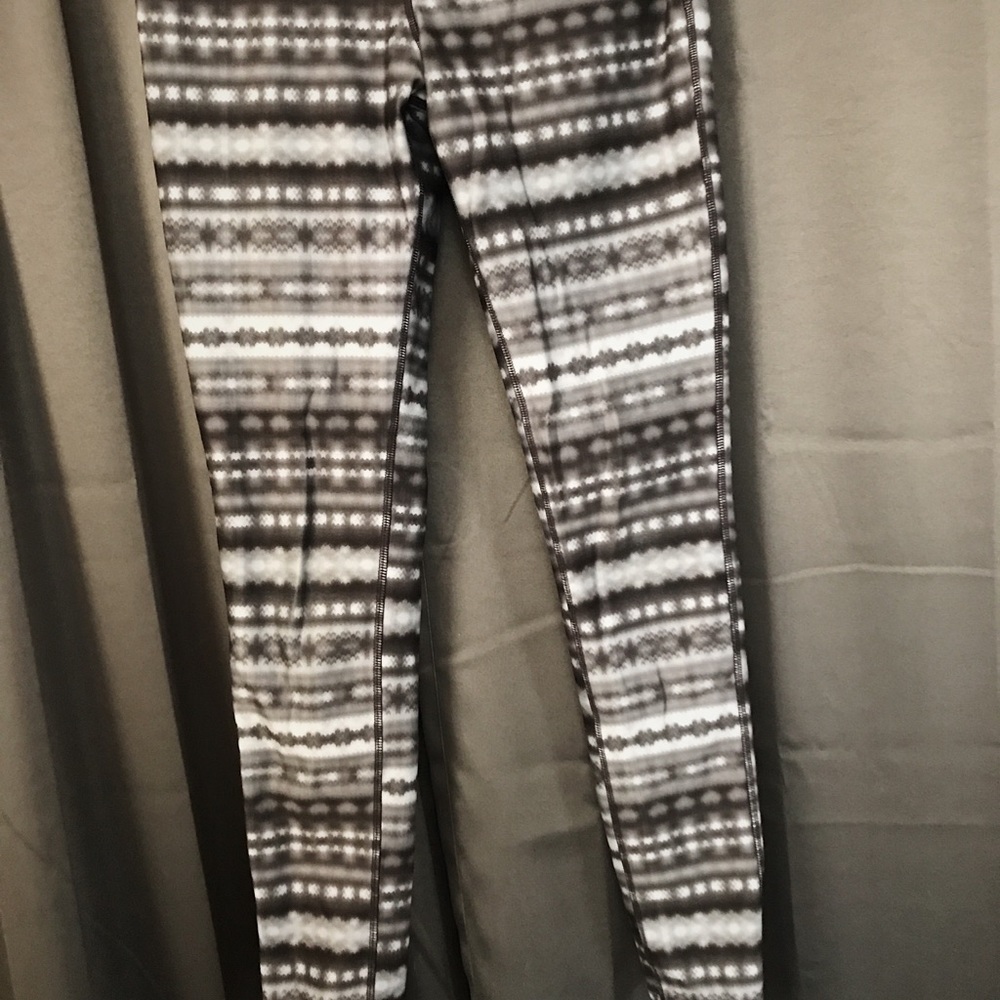 Pattern workout leggings